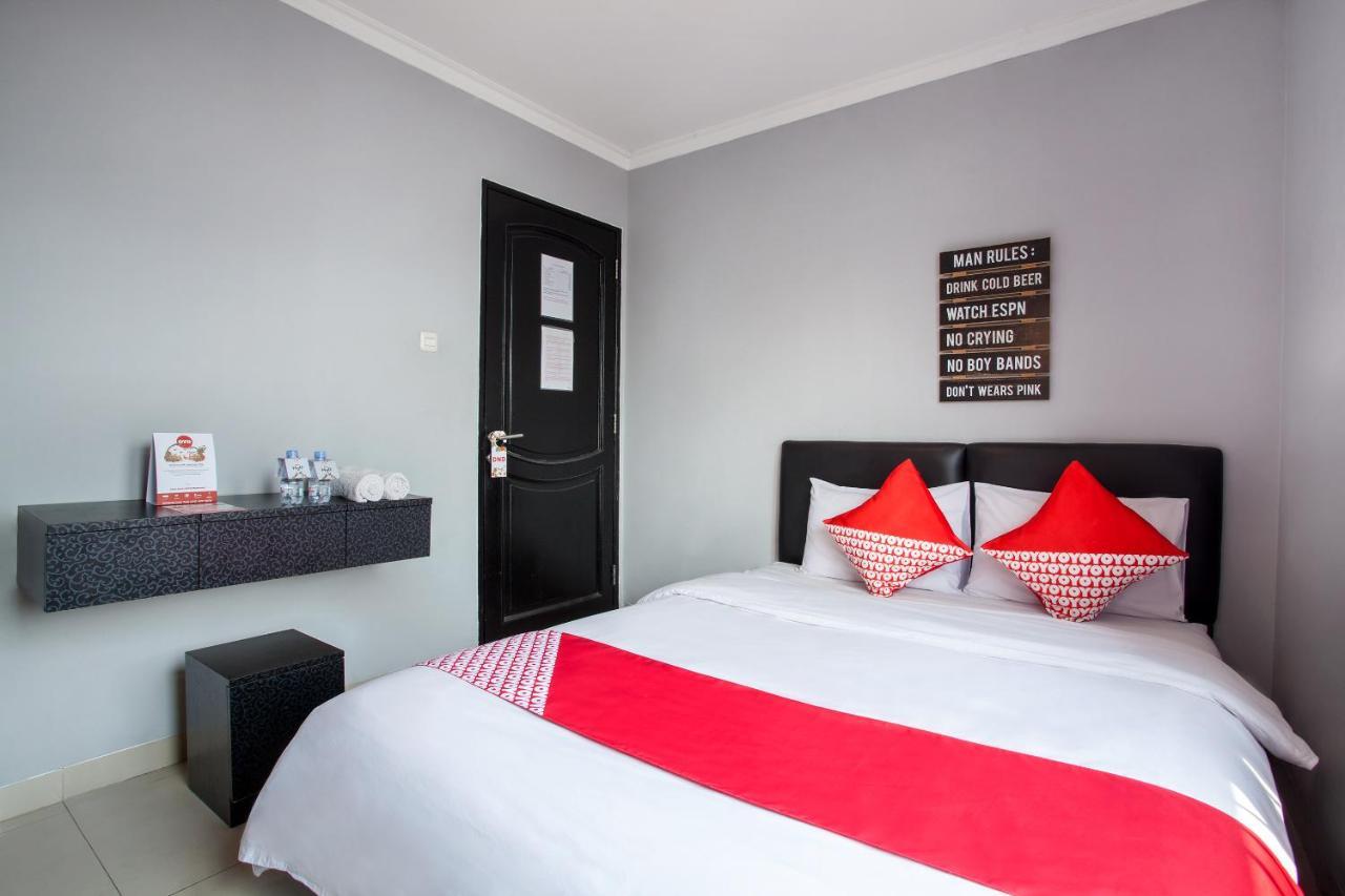 Oyo 105 La Maison D Ilona Jakarta Exteriör bild