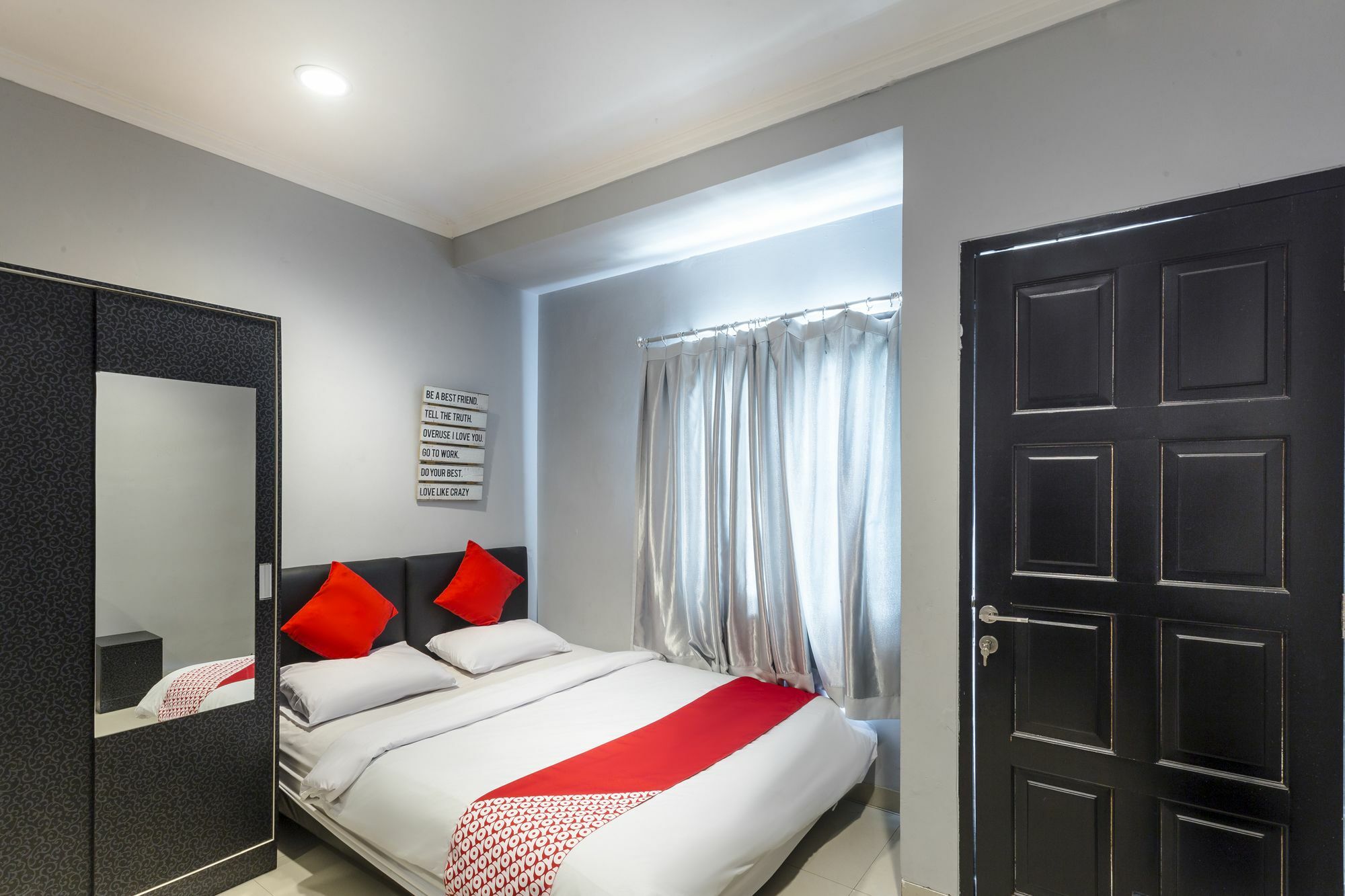 Oyo 105 La Maison D Ilona Jakarta Exteriör bild